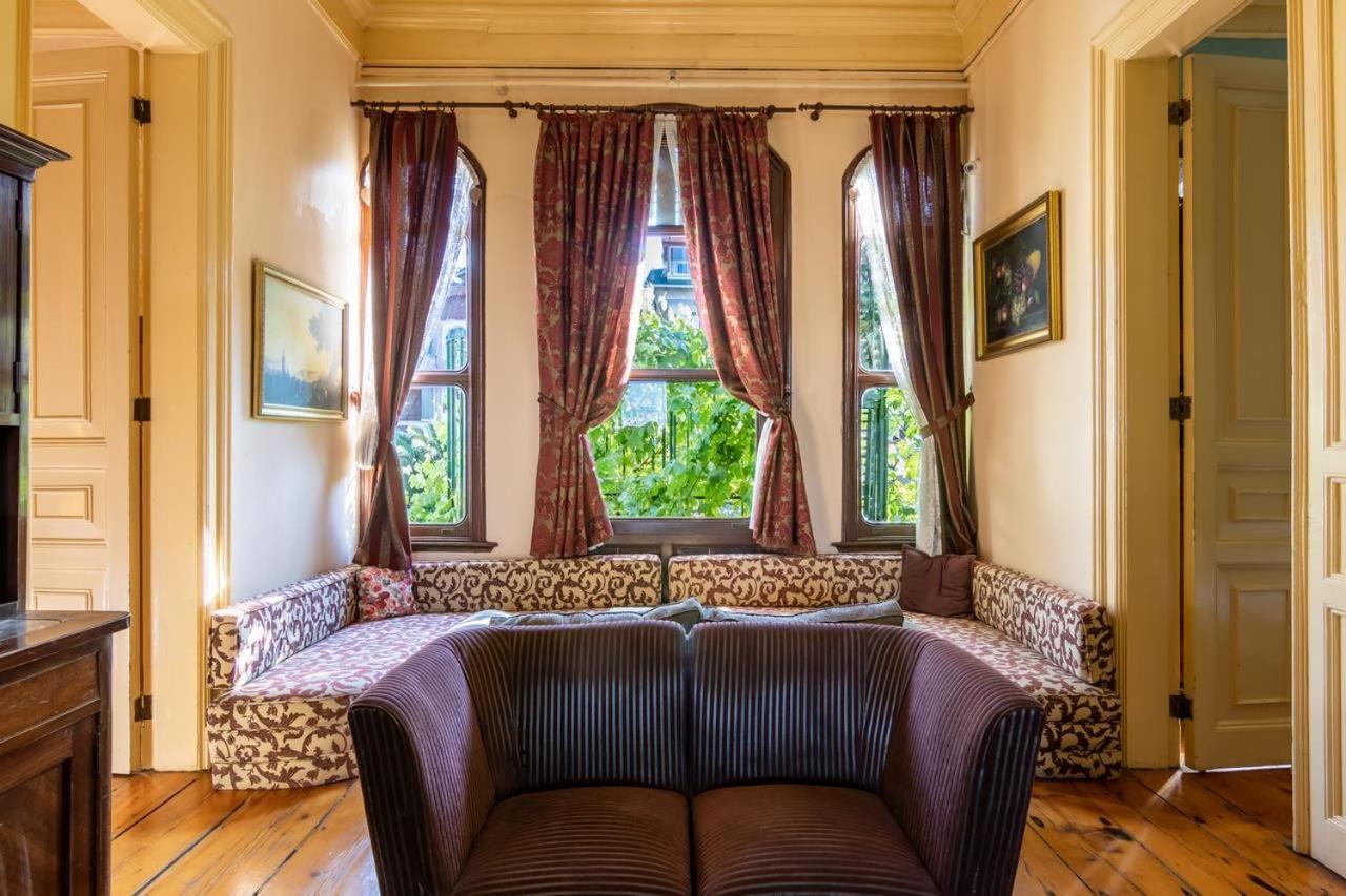 Bueyuekada Anastasia Meziki History Mansion Adalar Luaran gambar