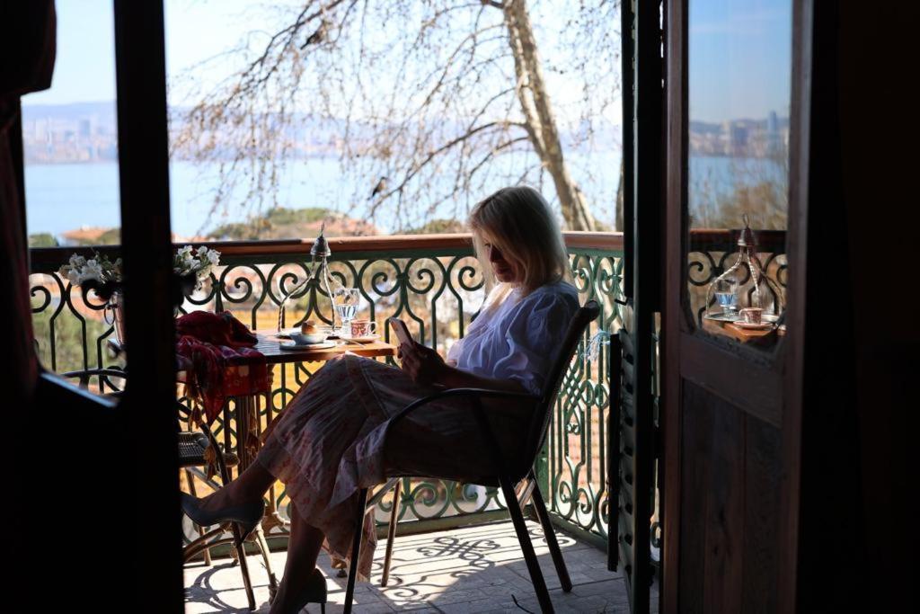Bueyuekada Anastasia Meziki History Mansion Adalar Luaran gambar